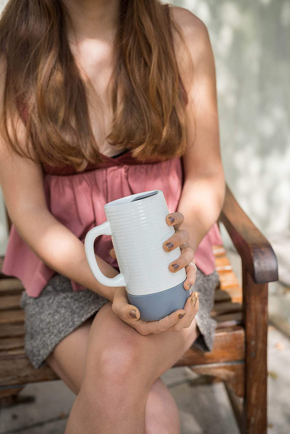 ceramic travel mug, 18oz travel mug with handle, splash-resistant travel mug, modern midnight ceramic mug, Ello Jane travel mug, BPA-free travel mug, dishwasher safe ceramic mug, built-in coaster mug